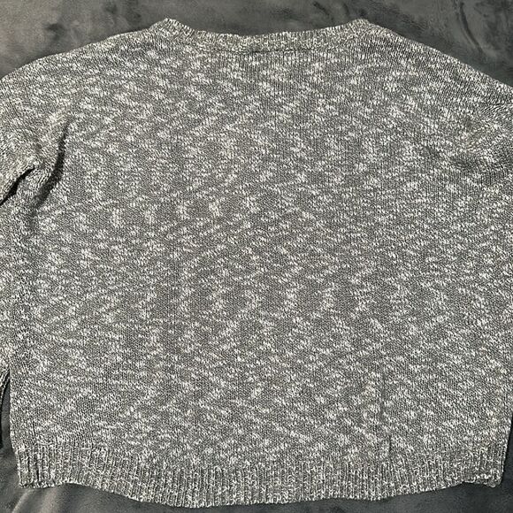 Express Lace Up V Neck Grey Sweater Size Large - Picture 7 of 8